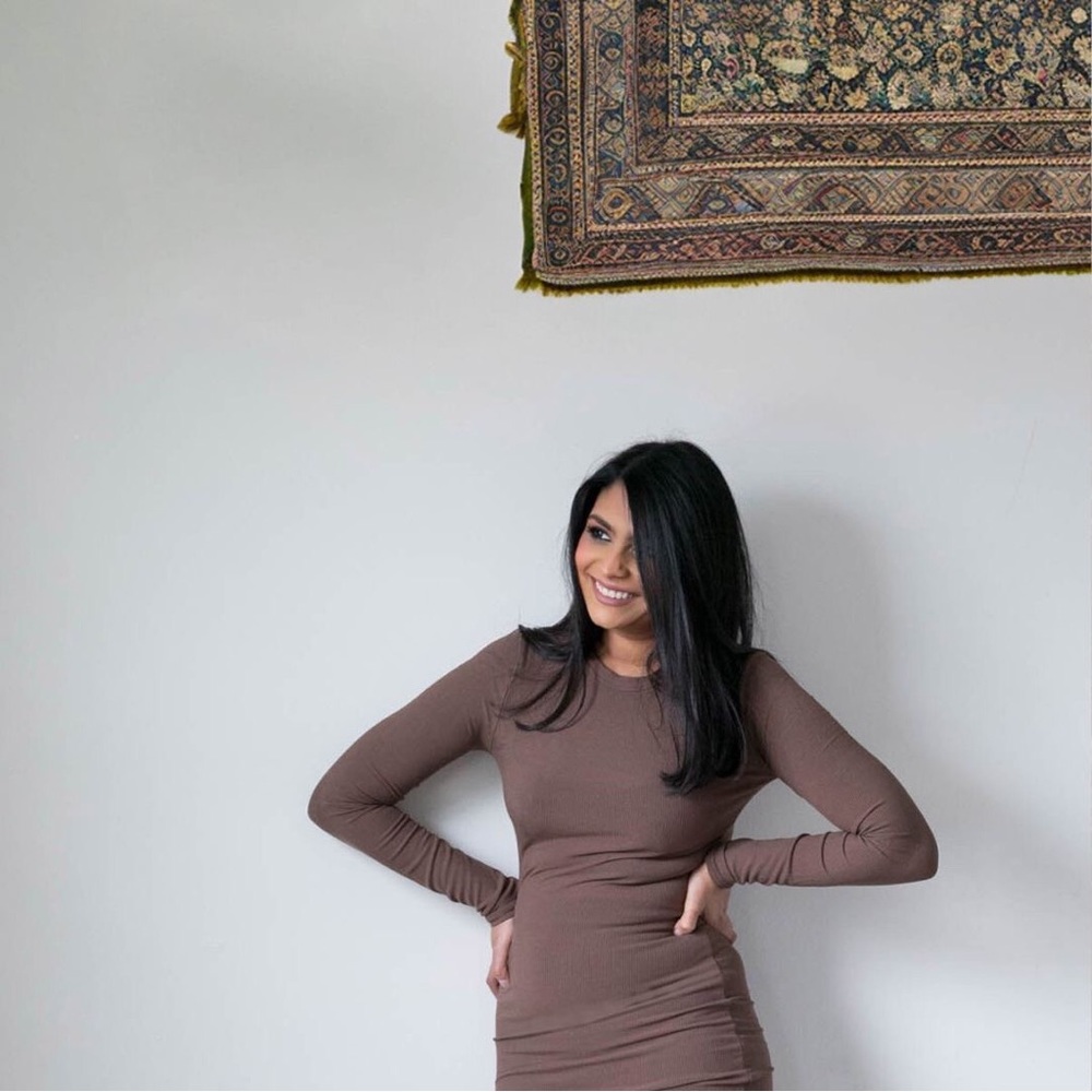 Meet your Posher, Sana